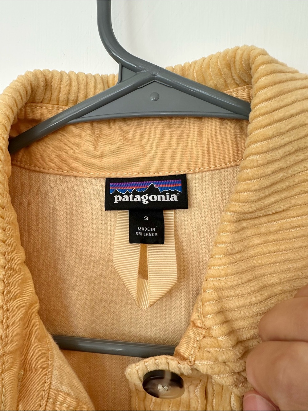 NWOT Patagonia Beeswax Yellow Corduroy Overshirt Jacket Shacket Size Small - Picture 6 of 7